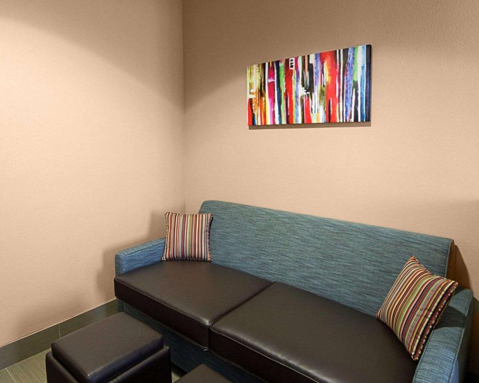 Room image 5