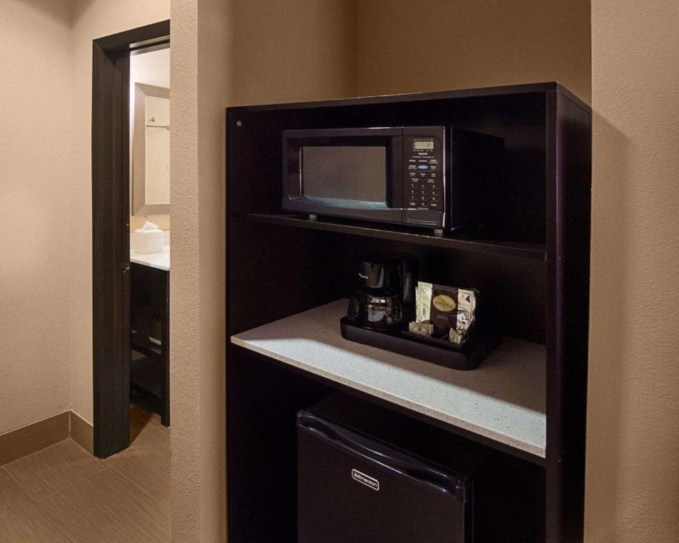 Room image 4